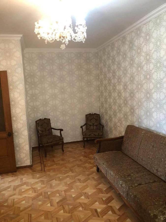 Apartment George 쿠타이시 외부 사진